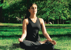Kareena Kapoor – Yoga Pose