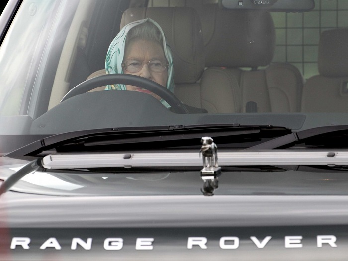 queen elizabeth ii driving