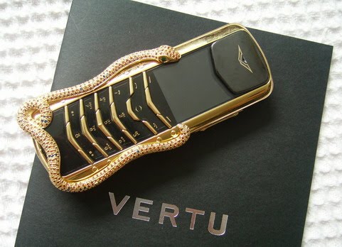 Vertu Signature Cobra 