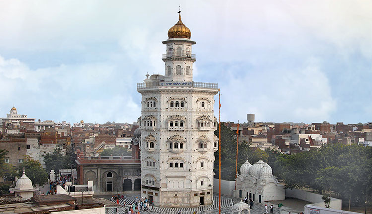 Gurdwara Baba Atal Sahib